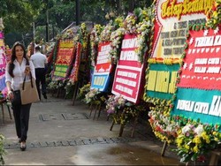 Penggemar Ahok di Australia Ikut Kirim Bunga