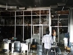 Dealer Motor di Yogya Terbakar, Ribuan Sparepart Kendaraan Ludes