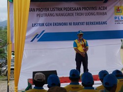 Tembus Hutan, Begini Perjuangan Melistriki Desa di Pedalaman Aceh