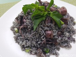Masak Apa Hari Ini : Nasgor Cumi Hitam dan Sarden Ikan Salam yang Lezat