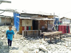 Miris! Melihat Kehidupan Warga Kampung Akuarium di Tenda