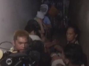 Polisi Filipina Menahan Orang di Dalam Ruang Rahasia