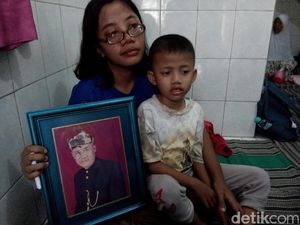 Foto Suasana di Rumah Duka Bambang Gentolet