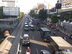 Massa Aksi GNPF Bubar, Lalin di Jl Gajah Mada Mulai Terurai
