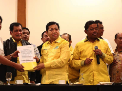 34 DPD Partai Golkar Se-Indonesia Solid Dukung Novanto