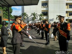 Tak Biasa, Polres Jaksel Gelar Acara Pelepasan Anggota Pensiun