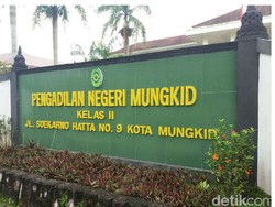 Ibu Terdakwa Pembunuhan Siswa SMA TN Sampaikan Permohonan Khusus
