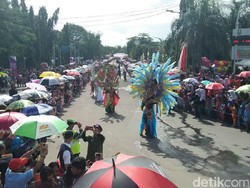 Ribuan Warga Antusias Saksikan Cilegon Ethnic Carnival