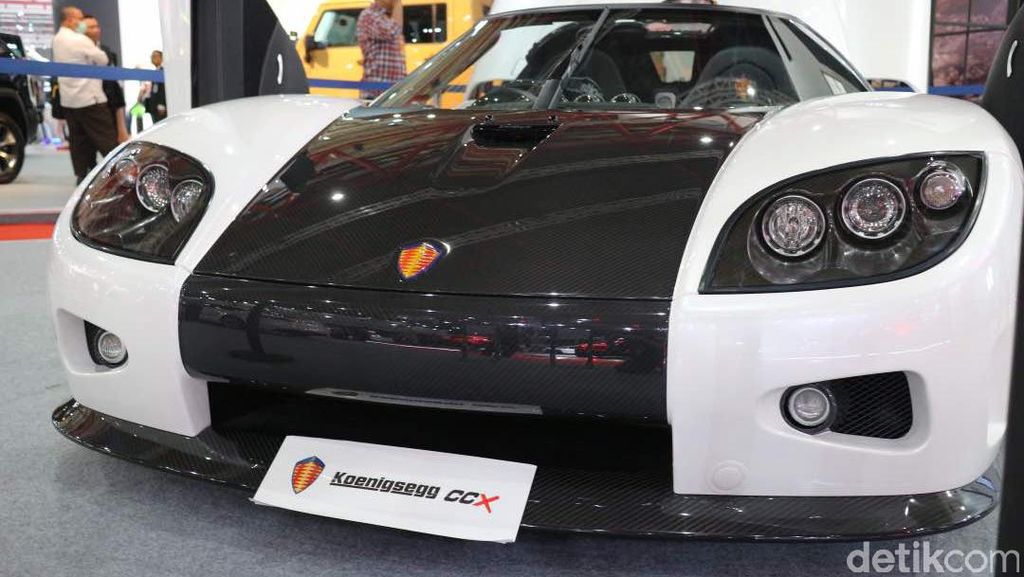 Mengintip Jeroan Salah Satu Mobil Termahal Dunia Mengintip Jeroan Salah Satu Mobil Termahal Dunia