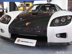 Salah Satu Mobil Termahal Dunia Pamer Otot di Jakarta