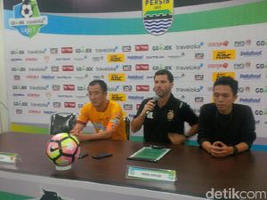 Tampil di Bandung, Sriwijaya FC Demam Panggung