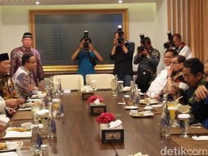 Syukuran Kemenangan Anies-Sandi, Prabowo: Persekutuan Kita Makin Kuat Syukuran Kemenangan Anies-Sandi, Prabowo: Persekutuan Kita Makin Kuat