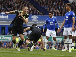 Chelsea Bungkam Everton 3-0
