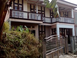 Keluarga Siswi di Garut yang Diduga akan Gabung ISIS Orang Kaya di Kampungnya