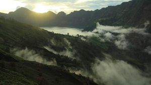 Foto: 13 UNESCO Global Geopark Terbaru, 2 dari Indonesia