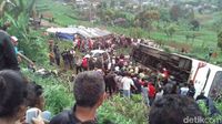 Kecelakaan Maut di Ciloto, 11 Orang Tewas