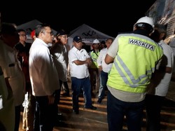 Cek Jalur Mudik, Menteri PUPR Blusukan Sampai Larut Malam