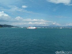 Ratusan Wisatawan Mulai Berangkat Ikuti Sail to Krakatau