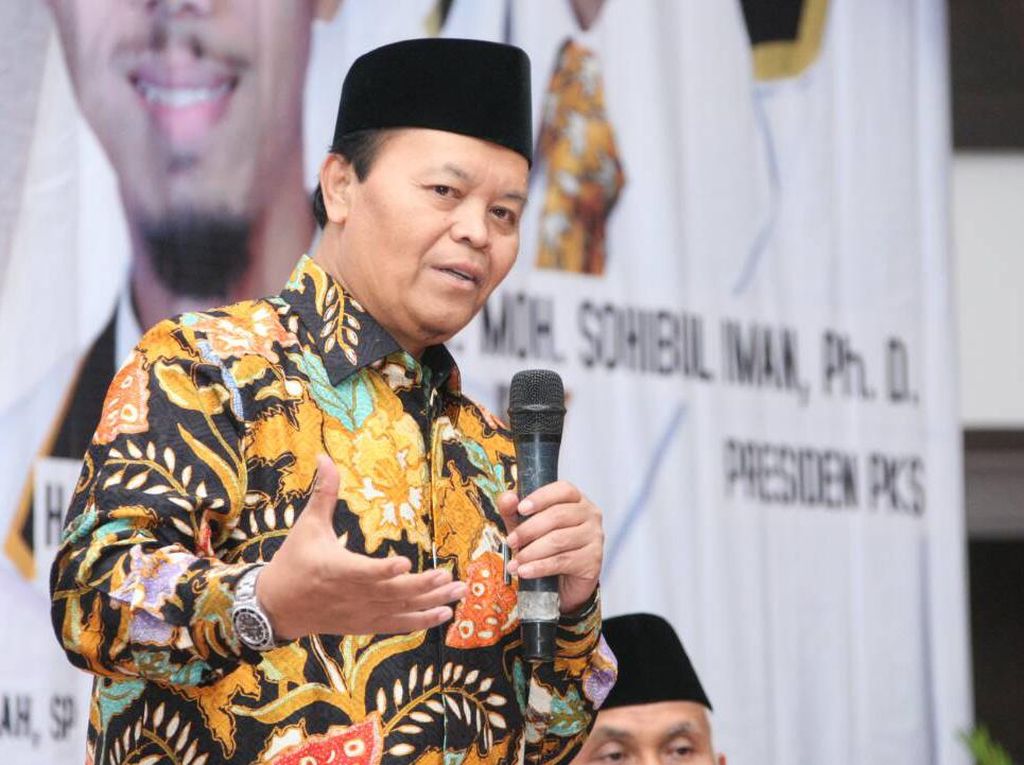 PKS Tegaskan Bakal Tetap Jadi Oposisi: Kami Tak Takut Sendirian PKS Tegaskan Bakal Tetap Jadi Oposisi: Kami Tak Takut Sendirian