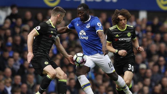 Skuat MU Harus Bisa Menantang Lukaku untuk Tampil Lebih Konsisten