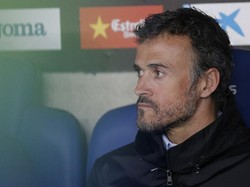 Enrique Belum Menyerah Kejar Dua Gelar