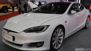 Tesla Model S P100D Hadir di Jakarta