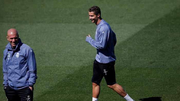 Ketika Zidane Iri kepada Ronaldo