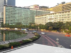 Jelang Aksi Buruh, Kawasan Bundaran HI Masih Lengang
