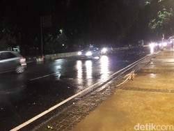 Massa Bubar, Lalin Jalan Medan Merdeka Barat dan Thamrin Dibuka