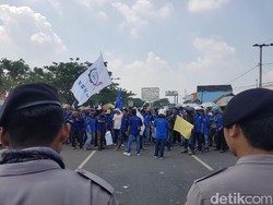 Buruh di Serang Minta Dirangkul Lewat Pembinaan