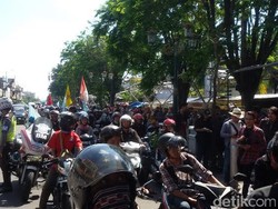 Ribuan Buruh Yogya Peringati May Day dengan Bermotor di Malioboro