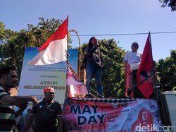May Day di Bali Diisi dengan Joget dan Pembacaan Tuntutan