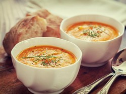 Berkunjung ke Spanyol, Turki dan Denmark, Ini Aturan Makan Unik yang Perlu Dipatuhi (1)