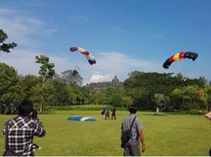 Manuver Tim Jupiter Pukau Penonton di Alun-alun Yogyakarta