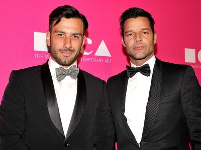 Ricky Martin dan Pasangan Prianya Tampil Necis