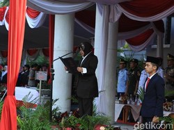 Pesan Risma untuk Anak-anak Surabaya Saat Upacara Hardiknas