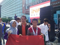 Kado Manis di Hardiknas, Pelajar Lamongan Raih Perak di Rumania