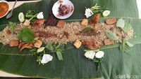 Raos Pisan! Nasi Liwet Berlauk Cumi Hitam dan Ikan Peda Racikan Teteh