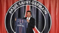 Januari 2013, Beckham bergabung dengan raksasa Prancis, Paris Saint-Germain. Selama memperkuat PSG, Beckham mendonasikan gajinya untuk amal. Foto: Getty Imags/Marc Piasecki