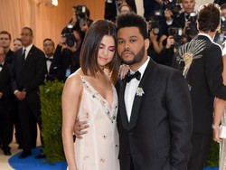 Kata Ibu Selena Gomez Soal Asmara Anaknya dengan The Weeknd