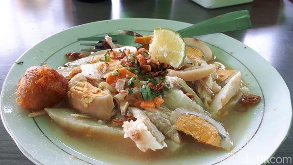Pagi-pagi di Banjarmasin, Enaknya Sarapan Lontong Banjar