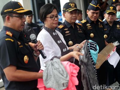 Sri Mulyani Gagalkan Penyelundupan Tekstil