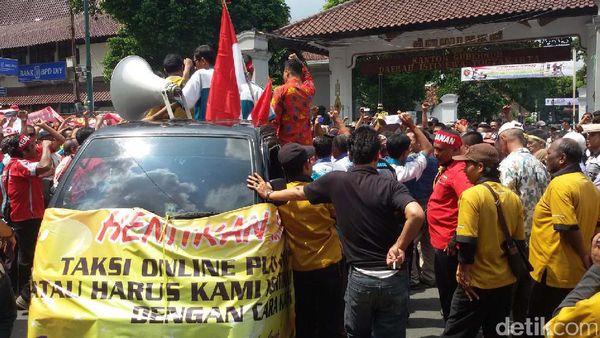 Ini Kesepakatan Sopir Taksi Konvensional dengan Pemda DIY