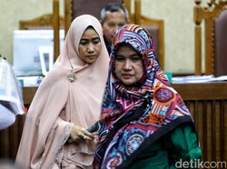 Terima Duit dari Siti Fadilah, Cici Tegal: Alhamdulilah Rp 500 Juta