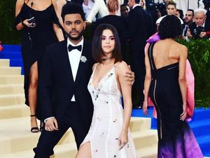 Sabar! Selena Gomez dan The Weeknd Belum Ada Rencana Duet