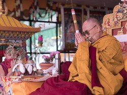 Sejumlah Pejabat Partai China Dituduh Menyumbang ke Dalai Lama