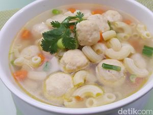 Resep Anak : Sup Bola Ayam Makaroni Resep Anak : Sup Bola Ayam Makaroni
