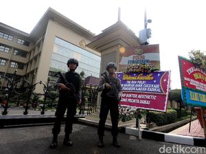Polri: Kami Seleksi, Tidak Semua Karangan Bunga Kita Pajang
