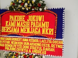 Pihak Istana: Bunga untuk Jokowi Itu Bentuk Ekspresi Saja