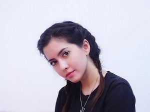 Wendy Wilson Tampil dengan Rambut Kepang, Tetap Cantik? Wendy Wilson Tampil dengan Rambut Kepang, Tetap Cantik?